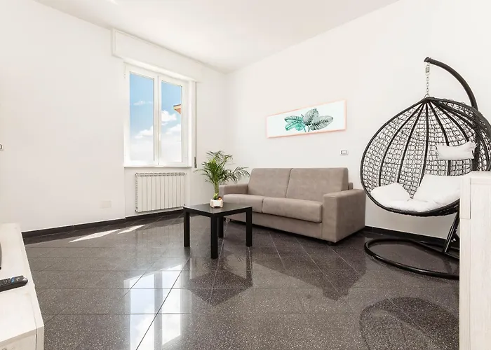 Cozy Apartment, 400m From Beaches And Sea Gênes